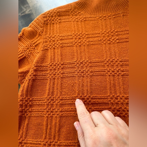 David Meister Merino Wool Sweather - Picture 4 of 7